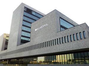 Europol: «Λουκέτο» σε μία από τις μεγαλύτερες πλατφόρμες χάκερ παγκοσμίως