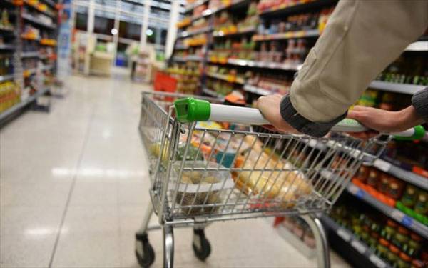 Απανωτά «χτυπήματα» στα νοικοκυριά-Σε ποια βασικά αγαθά ανεβαίνουν οι τιμές