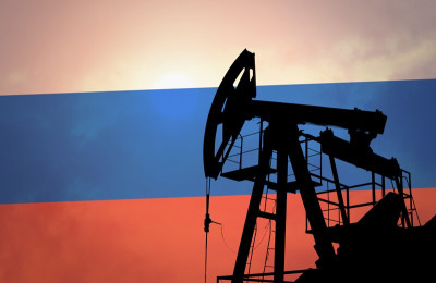 Ρωσία: Νέες περικοπές στις εξαγωγές πετρελαίου τον Δεκέμβριο