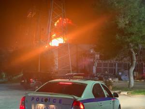 «Black out» σε Αττική και Πελοπόννησο-Φωτιά σε υποσταθμό του ΑΔΜΗΕ