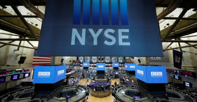 Ρευστοποιήσεις στη Wall Street μετά το ανοδικό ράλι ελέω Twitter
