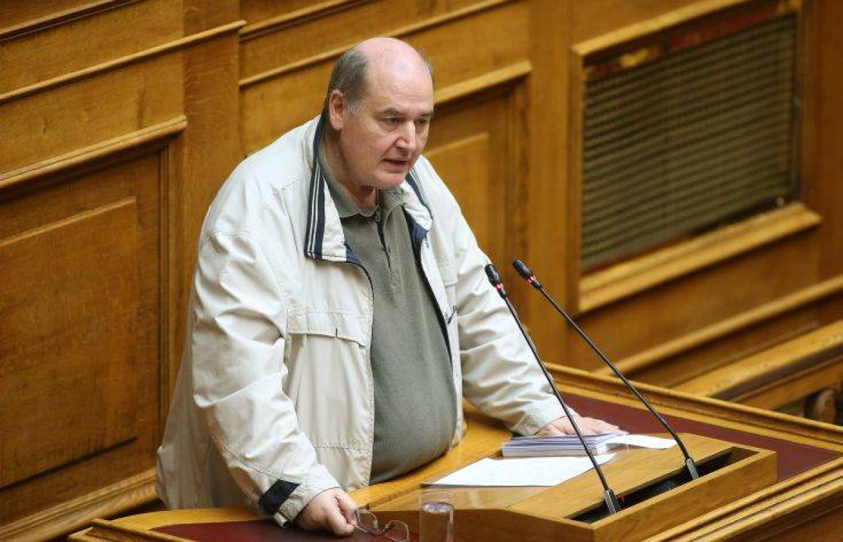 Φίλης για τηλεκπαίδευση: Χαρείτε τον χιονιά, κλείστε τις οθόνες