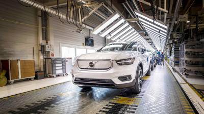 Η Volvo Cars ξεκίνησε την παραγωγή του αμιγώς ηλεκτρικού XC40 Recharge