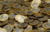 Τα θετικά παραδείγματα της πορείας των εσόδων