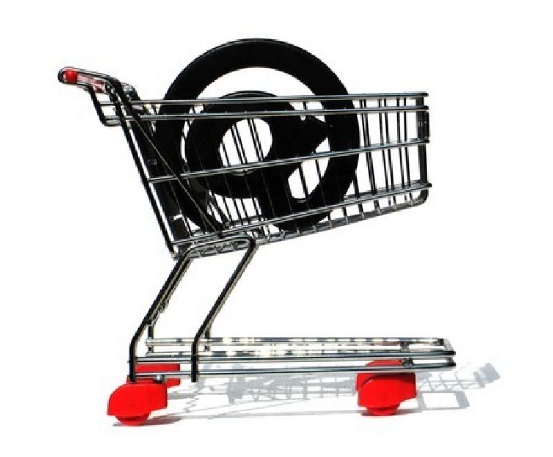 3,2 δις ευρώ ξόδεψαν το 2013 οι Έλληνες σε on-line αγορές