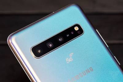Samsung: Πωλήσεις 6,7 εκατ. κινητών 5G το 2019