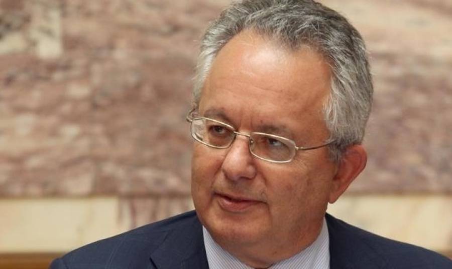 Ο Αλιβιζάτος εγκωμιάζει τον Τσίπρα, «τσουρουφλίζει» τον Γιάννο και τον Σημίτη