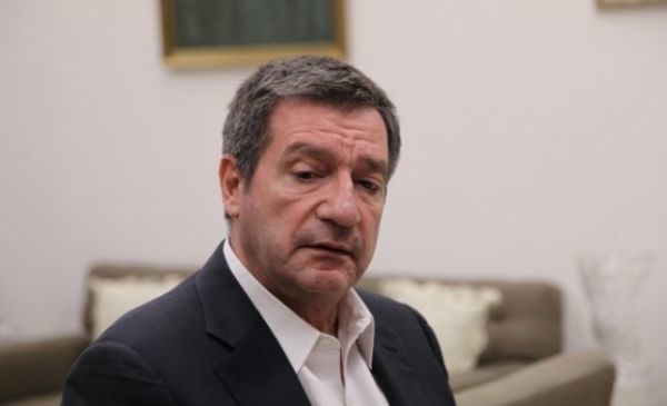 Καμίνης προς Τόσκα: Μόνο στην Αθήνα καίγεται τρόλεϊ μία φορά την εβδομάδα