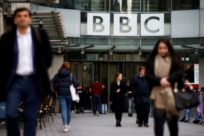 BBC: Καταργεί 382 θέσεις με στόχο την ψηφιακή του μετάβαση