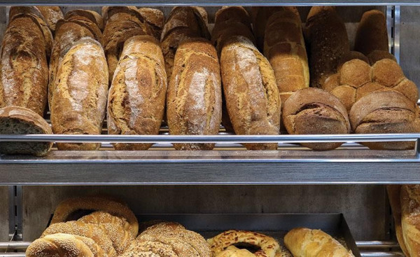 Το ψωμί... ψωμάκι: Ακρίβυνε κατά 5% τον Απρίλιο