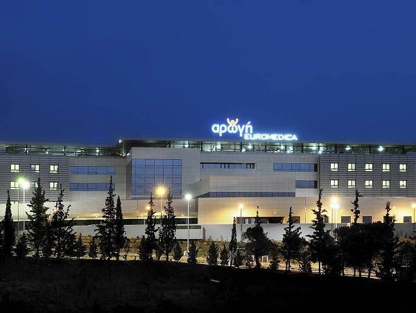 Θεσσαλονίκη: Άρχισε η μεταφορά ασθενών με Covid στην «Αρωγή»