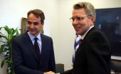 Πάιατ για Novartis: Το FBI δεν ερευνά Έλληνες πολιτικούς