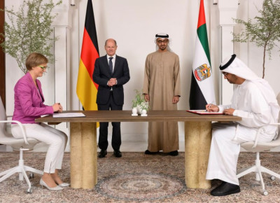 Γερμανία: Συμφωνία εφοδιασμού με LNG και ντίζελ από τα ΗΑΕ
