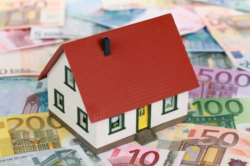 Η Κύπρος ξεκινά την εκποίηση ακινήτων για κόκκινα δάνεια