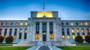 Fed: Δέσμευση για μείωση του πληθωρισμού στις ΗΠΑ στο 2%