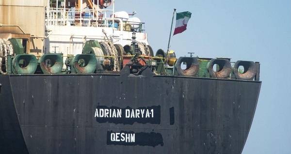 Άλλαξε προορισμό το ιρανικό δεξαμενόπλοιο