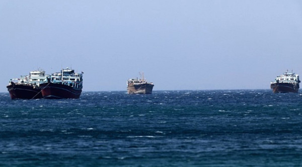Καταρρέει η κίνηση των πλοίων στο Στενό του Ορμούζ