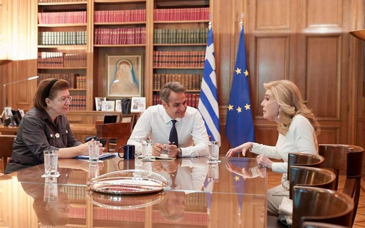 Συνάντηση Μητσοτάκη - Μενδώνη με την Μαριάννα Βαρδινογιάννη