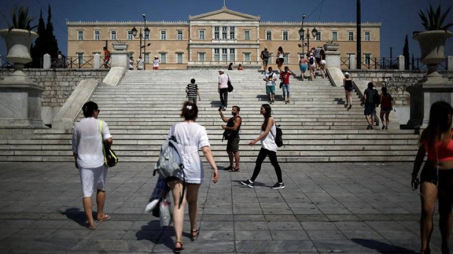 Καταφέραμε να μην φταίμε για τίποτα μετά από 8 χρόνια μνημονίων