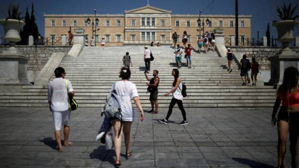 Καταφέραμε να μην φταίμε για τίποτα μετά από 8 χρόνια μνημονίων