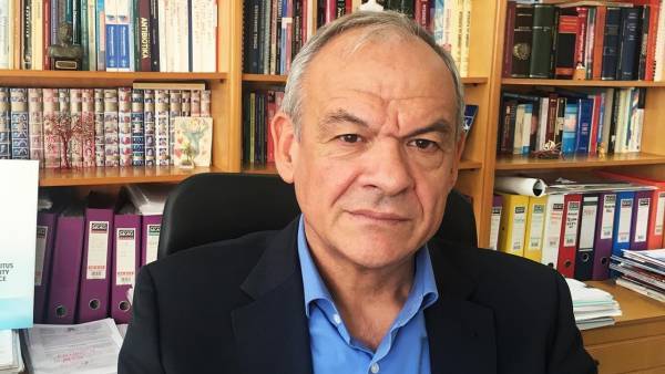 Μανωλόπουλος: Μέχρι τέλος Ιανουαρίου η αποκλιμάκωση στα κρούσματα