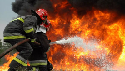 Νέα αναζωπύρωση της φωτιάς στο Ρέθυμνο-Ολονύχτια μάχη με τις φλόγες