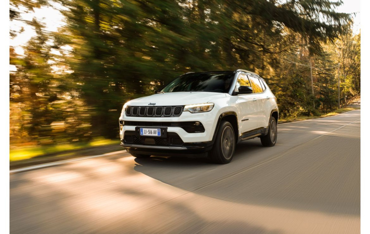 Νέα γκάμα εκδόσεων εξοπλισμού για το Jeep Compass