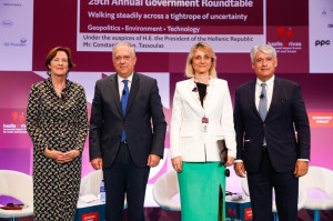 Θεοδωρικάκος: Παραγωγικός μετασχηματισμός με καινοτομία – Ειδική αναφορά στην Metlen