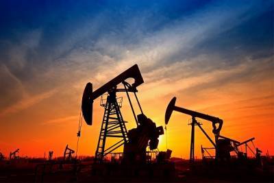 «Βουτιά» άνω του 3% για το πετρέλαιο- «Βαρίδι» τα αποθέματα