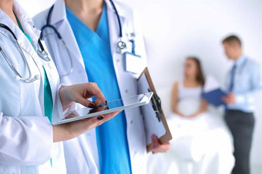 Υπ. Υγείας: Διευκρινίσεις για τις προσλήψεις επικουρικών ιατρών