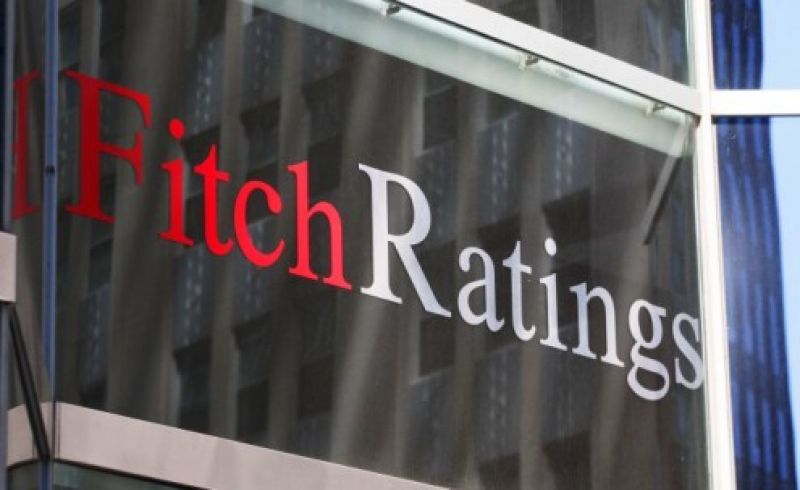 Fitch: Δύσκολη η ανάπτυξη στην Ελλάδα πριν το 2014