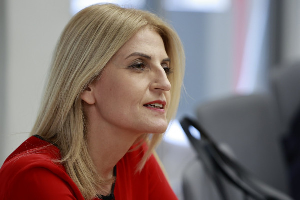 Αυγέρη: Η ανεξάρτητη δημοσιογραφία δεν κάμπτεται