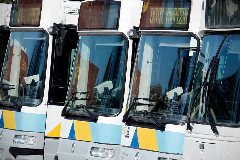 Αναζητώντας 600 λεωφορεία