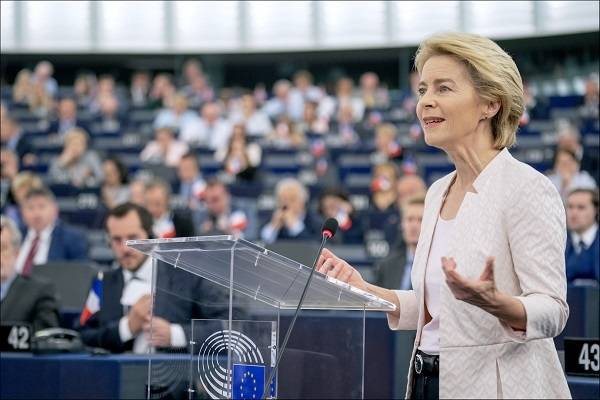 Φον ντερ Λάιεν: Η Ευρώπη χρειάζεται ένα «Σχέδιο Μάρσαλ»