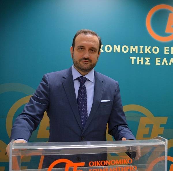 Κόλλιας: Στη σωστή κατεύθυνση τα μέτρα Μητσοτάκη