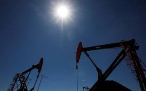 ΙΕΑ: Η υπερβολική προσφορά θα εξαντλήσει τα περιθώρια αποθήκευσης αργού