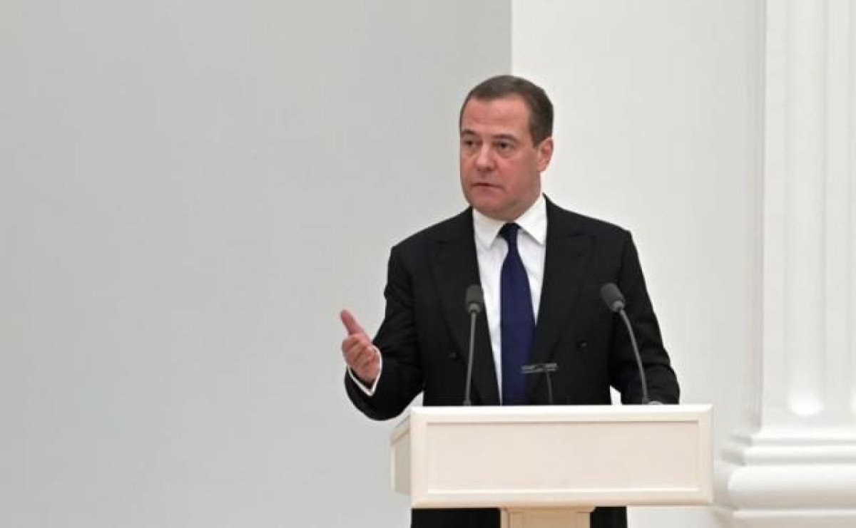 Ο Μεντβέντεφ απειλεί (ξανά) την Ουκρανία με πυρηνικά