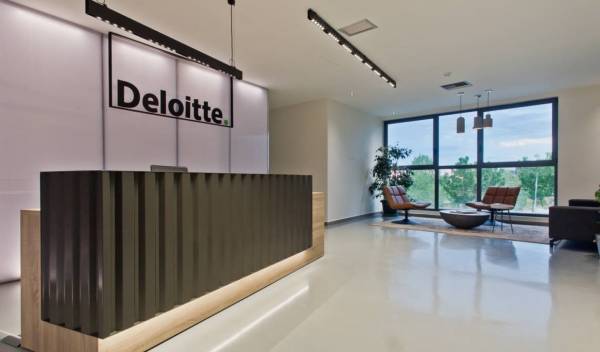 Η Deloitte Ελλάδος υποστηρίζει την απασχόληση εν μέσω πανδημίας