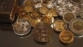 Trader κατηγορείται ότι έκλεψε 2 εκατ. δολάρια σε ψηφιακά νομίσματα