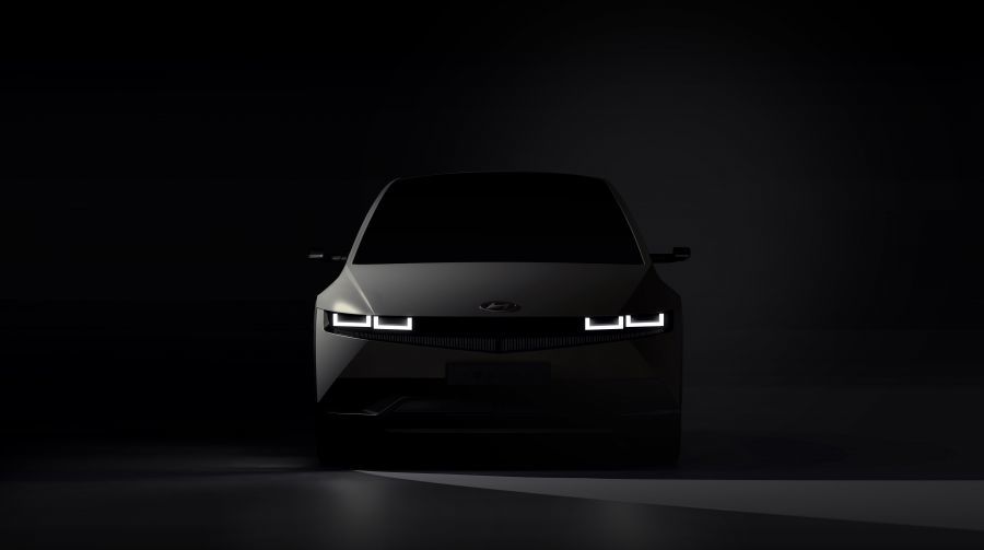 Η Hyundai παρουσίασε τις πρώτες teaser φωτογραφίες του επερχόμενου IONIQ 5 CUV