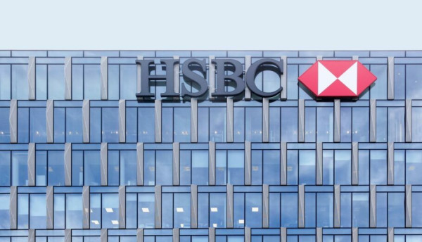HSBC: Η Ελλάδα εισέρχεται σε νέα φάση ανάπτυξης
