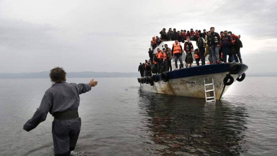 Πάνω από 2.000 μετανάστες αποβιβάστηκαν τον Ιανουάριο στα ελληνικά νησιά