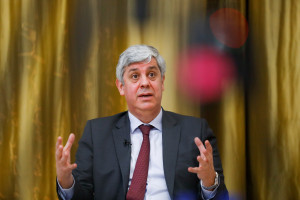 Σεντένο: Η ΕΚΤ να αρχίσει να μειώνει τα επιτόκια σύντομα
