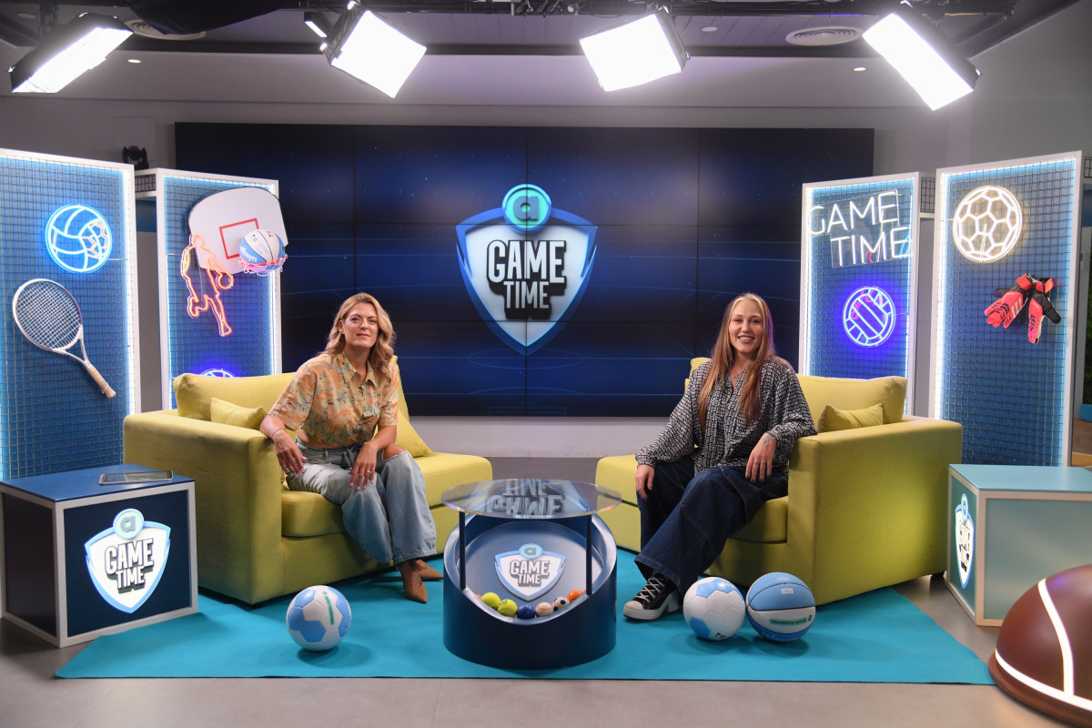 Η Πηνελόπη Αναστασοπούλου σε motorsport διάθεση στο Allwyn Game Time