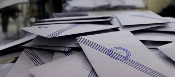 Ψηφίζεται το ν/σ για την εκλογή δημοτικών και περιφερειακών Αρχών