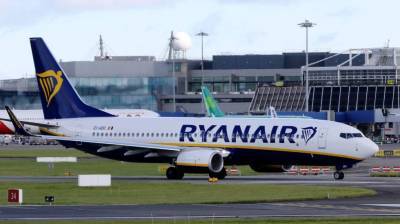Ryanair: Προειδοποίηση για περικοπές θέσεων εργασίας