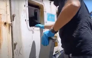 Λιμάνι Πειραιά: Βρέθηκαν πάνω από 17,5 κιλά κοκαΐνης σε εμπορευματοκιβώτιο