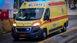 Ευελπίδων: Παρέσυρε και εγκατάλειψε αντίδικό του έξω από τα δικαστήρια – Στο ΚΑΤ ο τραυματίας