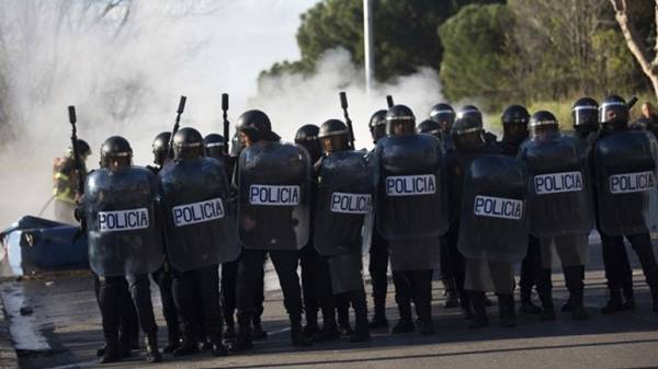 Τουλάχιστον 78 τραυματίες από τα επεισόδια στη Βαρκελώνη