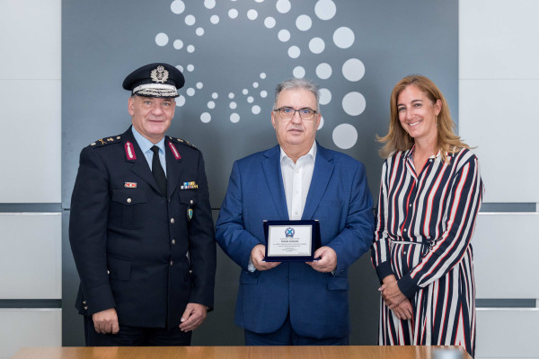 ΕΑΕΕ: Δωρεά αλκοολομέτρων στη Διεύθυνσης Τροχαίας Αττικής